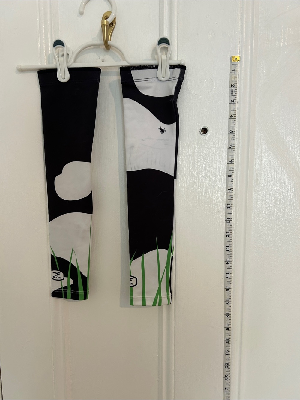 SUGOI Black & White Graphic fitted arm sleeve set